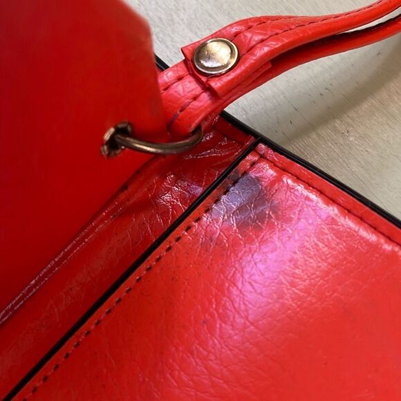 Vintage 1960’s70’s orange faux leather wristlet. - Picture 6 of 16